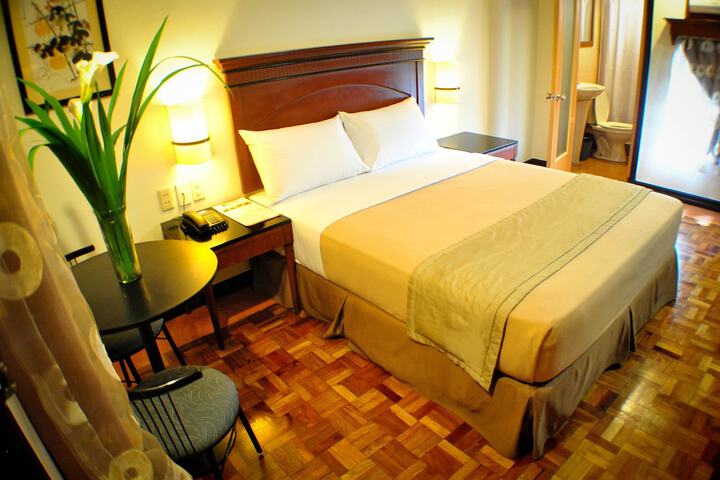 Room 9 of 53