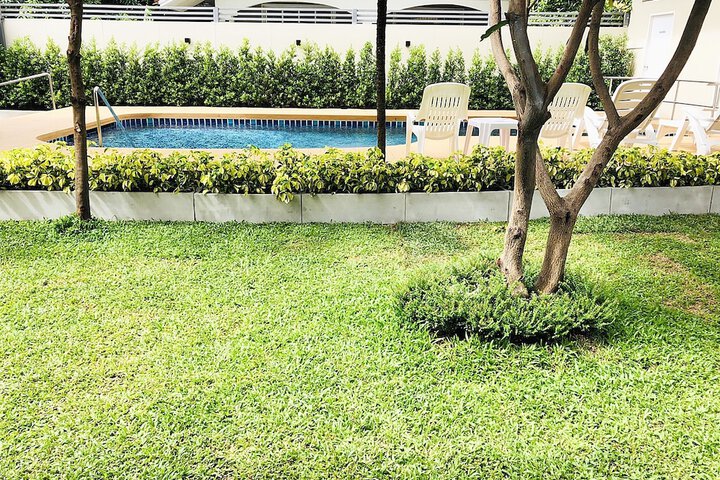 Pool 40 of 56
