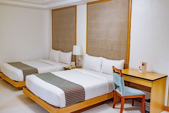 Room 7 of 15