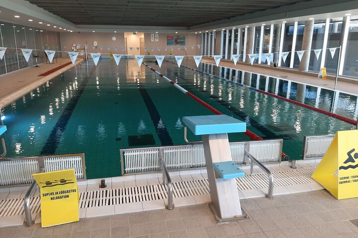 Pool 17 of 54