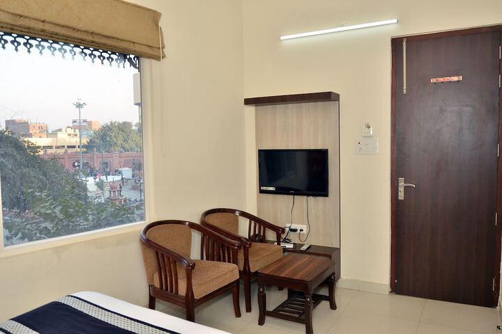 Room 18 of 27