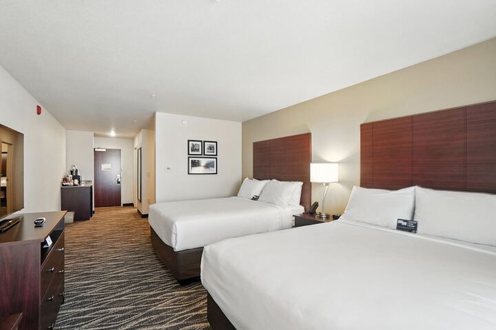 Room 52 of 109