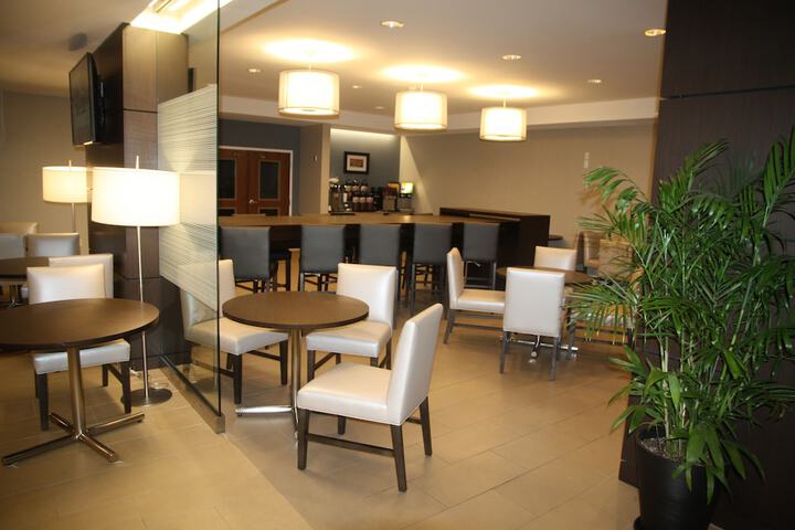 Breakfast area