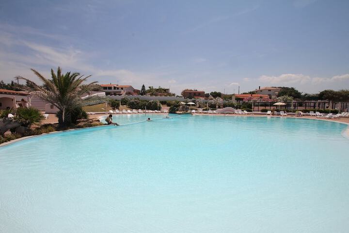 Pool 8 of 16