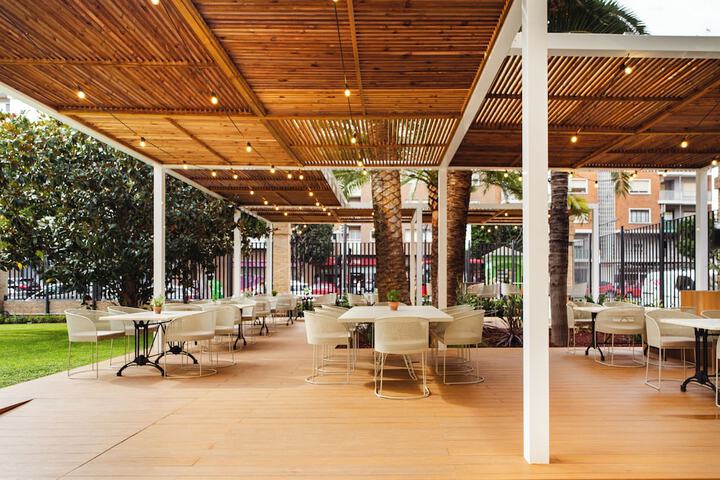 Hotel Exterior 40 of 45