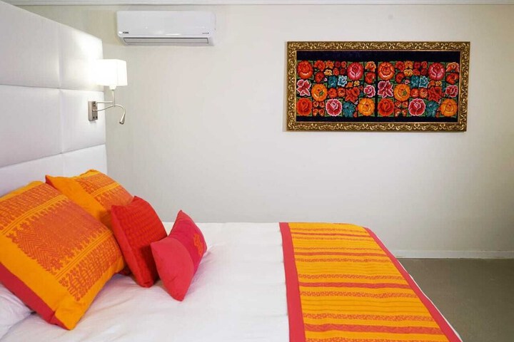 Room 6 of 58