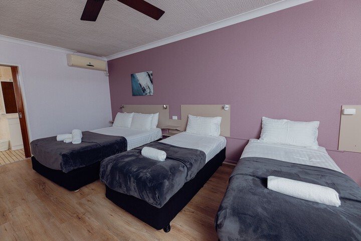 Room 9 of 51