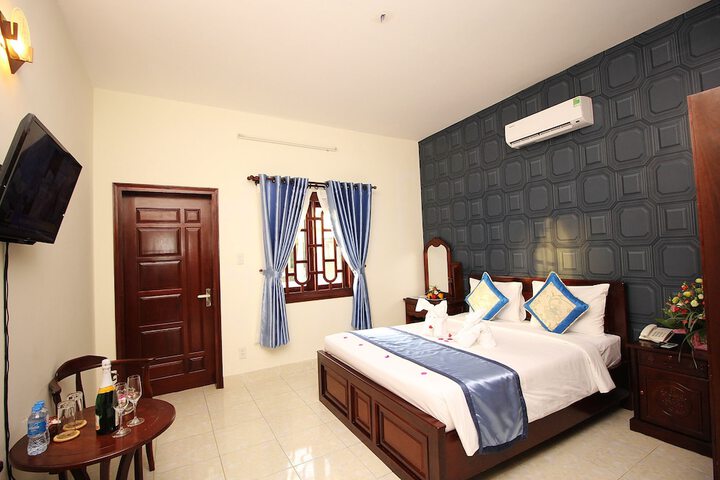 Room 79 of 151
