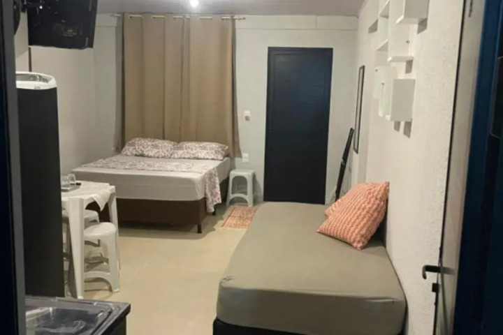 Room 2 of 8