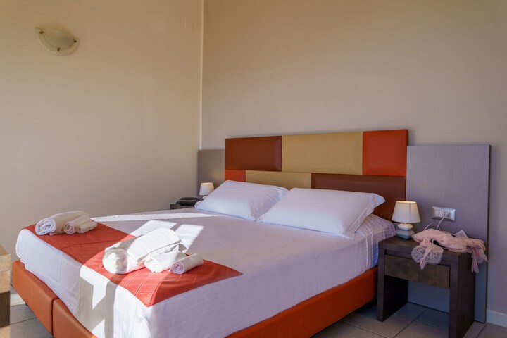 Room 15 of 71