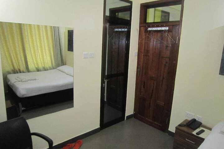 Room 18 of 50