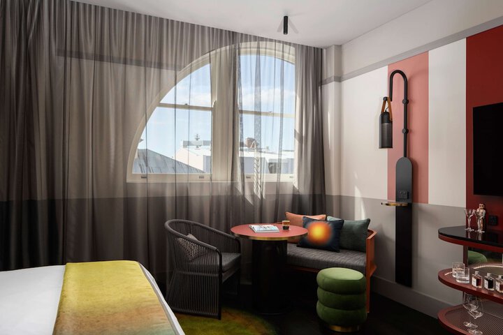 Room 19 of 46