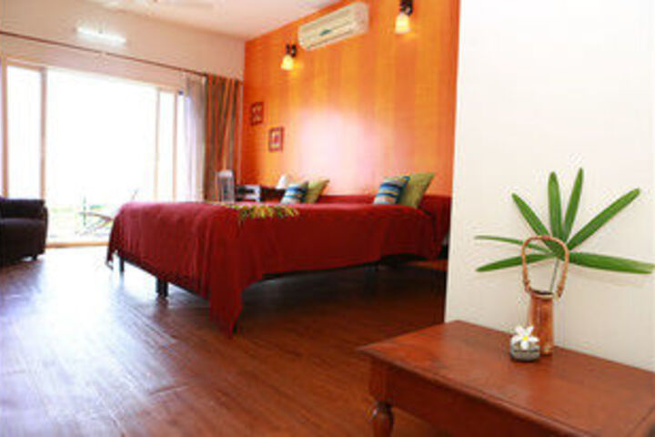 Room 17 of 28