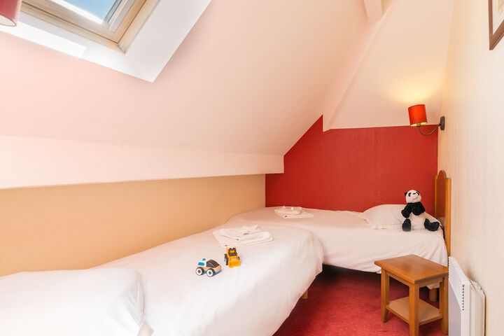 Room 7 of 56