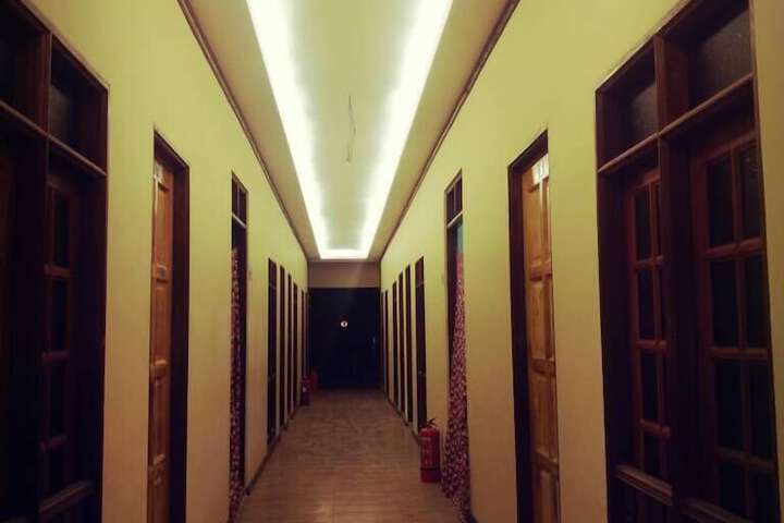 Room 28 of 47