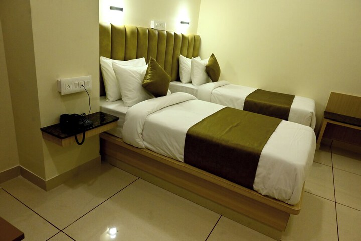 Room 20 of 32