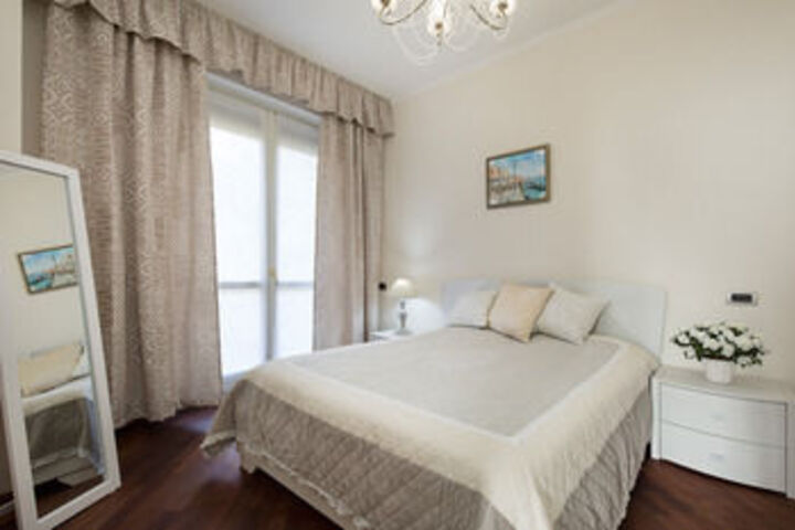Room 183 of 450