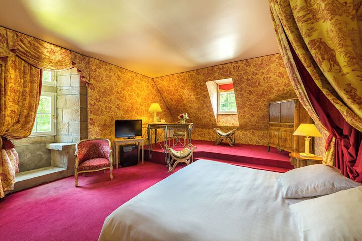 Room 13 of 49