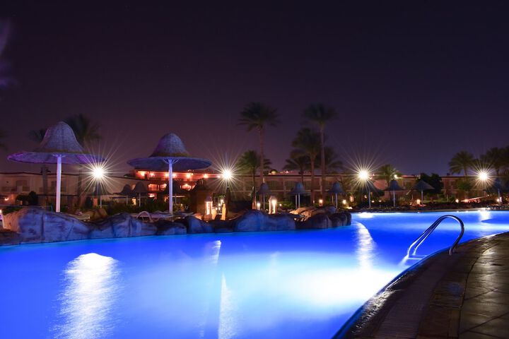 Pool 50 of 96