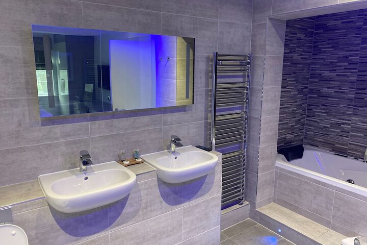 Bathroom Interior Photo