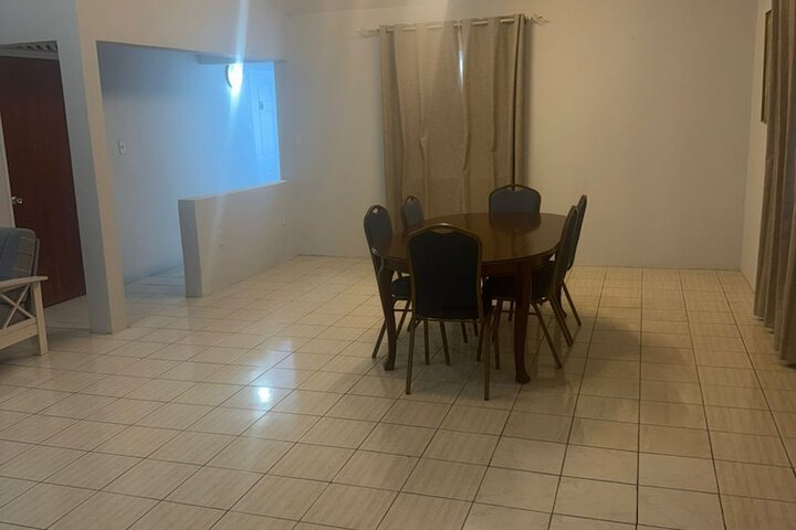 Room 32 of 77