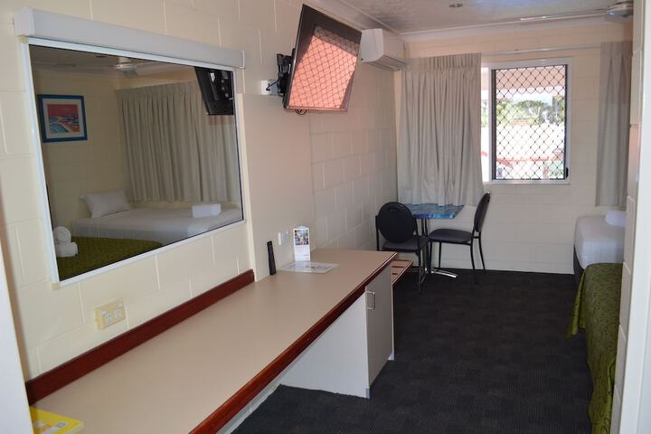 Room 33 of 88