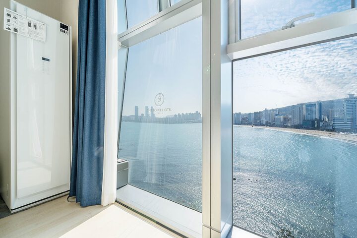 Room 37 of 52