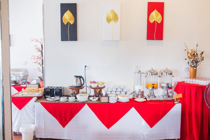 Breakfast/Coffee Service 34 of 57