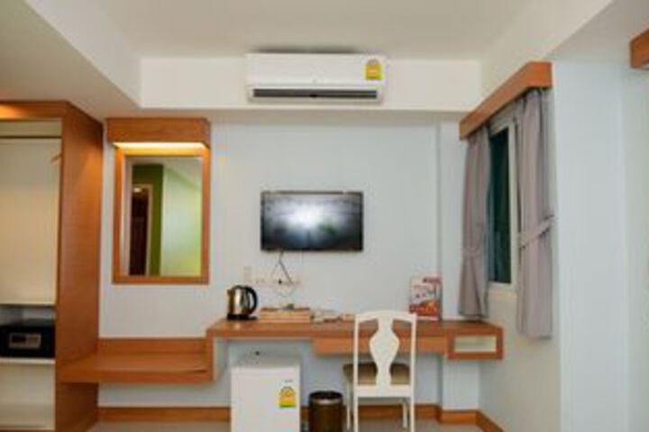 Room 16 of 26