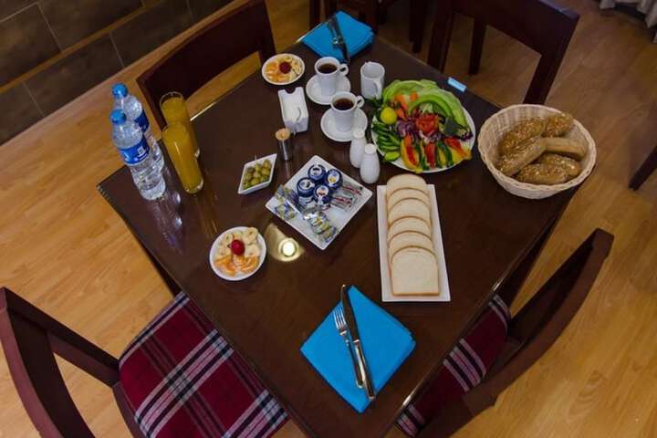 Breakfast/Coffee Service 28 of 34
