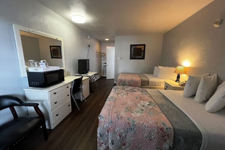 Room 7 of 19