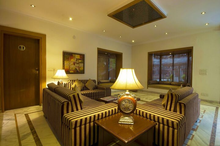 Hotel Interior 4 of 28