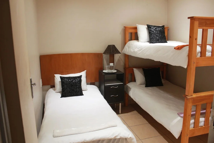 Room 3 of 12