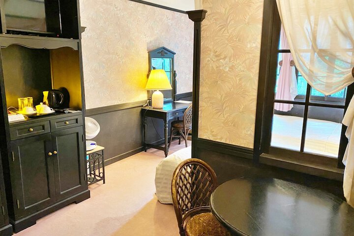 Room 25 of 121