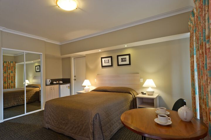 Room 3 of 19