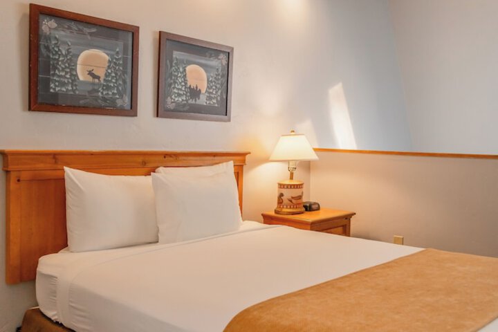 Room 30 of 173