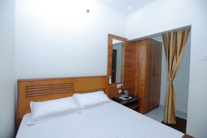 Room 3 of 14
