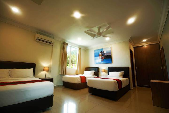 Room 4 of 60