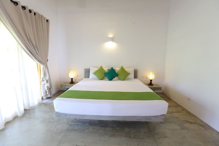 Room 7 of 20
