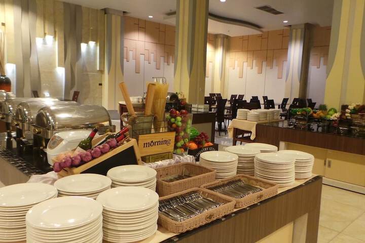 Breakfast/Coffee Service 54 of 60
