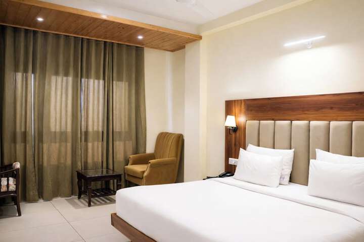 Room 9 of 9