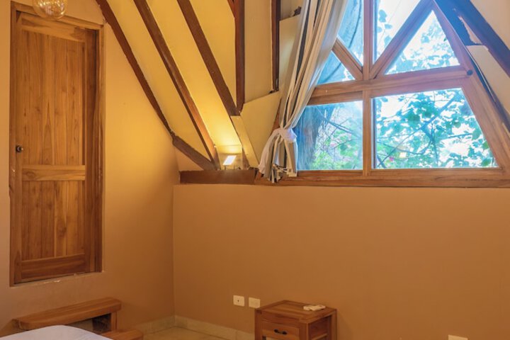 Room 35 of 110