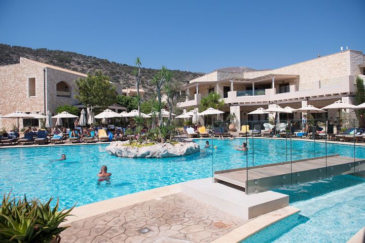 Pools & Facilities