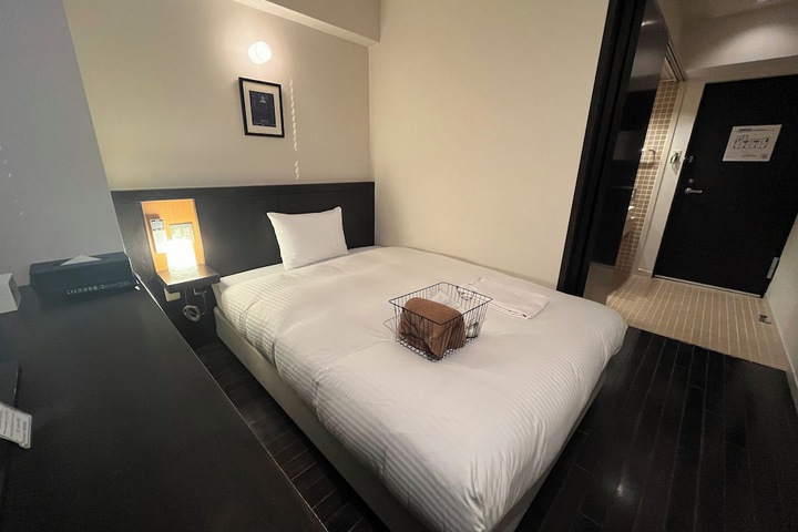 Room 19 of 32
