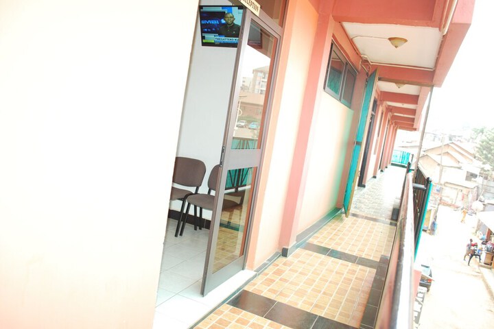 Ballroom/Hall 32 of 46