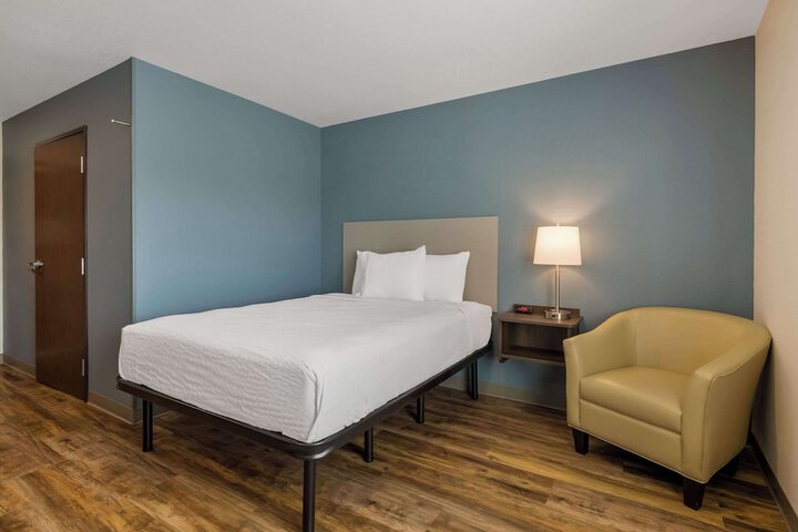 Room 16 of 29
