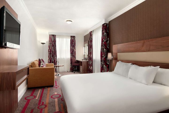 Room 13 of 75