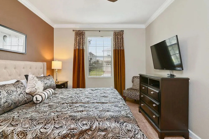 Room 3 of 22