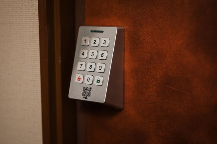 Room 35 of 106