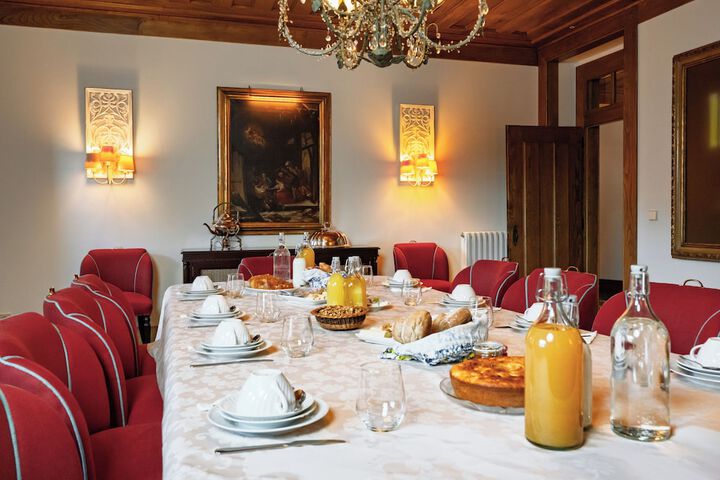 Dining 146 of 154